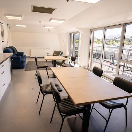 The Brownston Hostel Wanaka Exterior foto