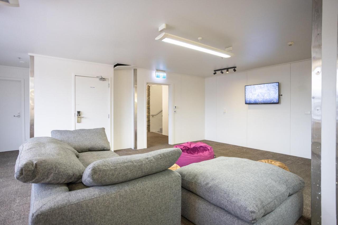 The Brownston Hostel Wanaka Exterior foto