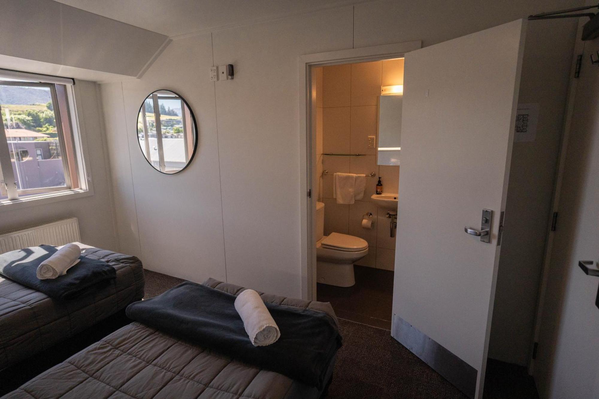 The Brownston Hostel Wanaka Exterior foto