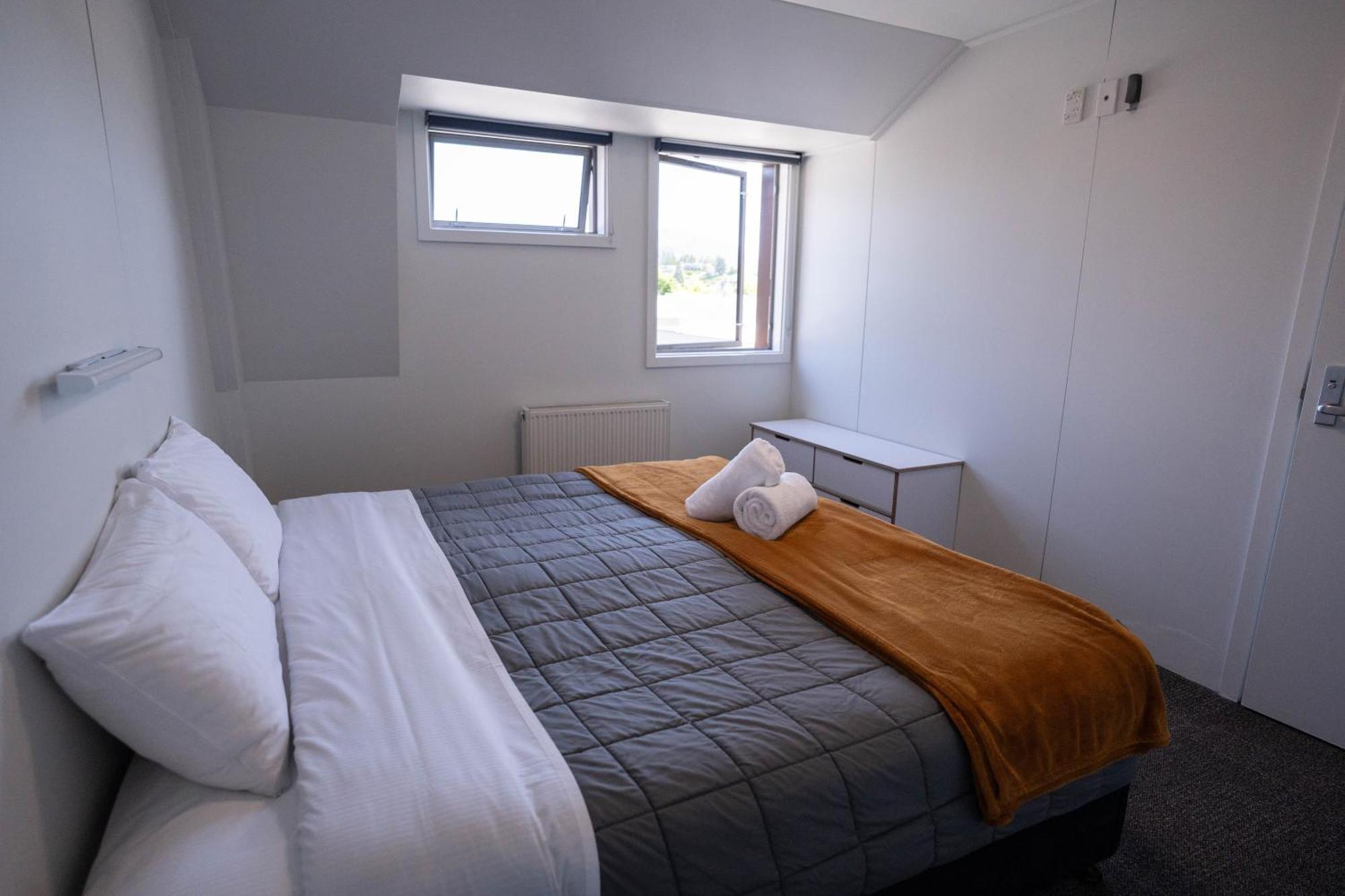 The Brownston Hostel Wanaka Exterior foto